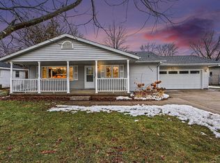 1587 N Knight Rd, Essexville, MI 48732