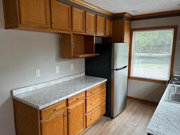 4th image of 526 Edgemont Rd