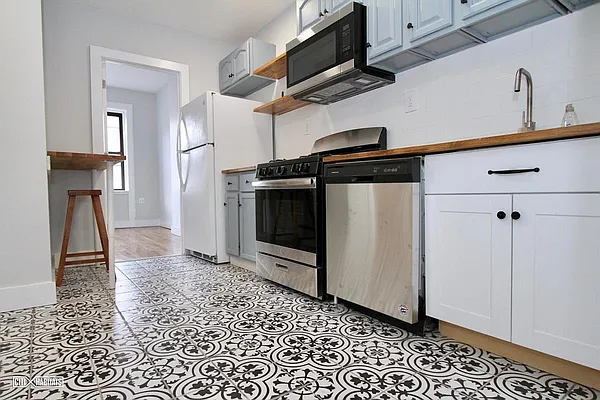 Rented by Corcoran | media 2