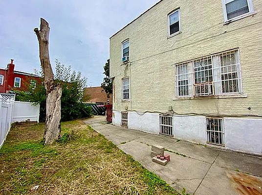 4th image of this home