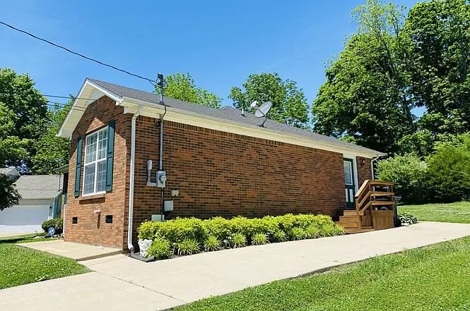 828 Mulberry Dr — Photo 15