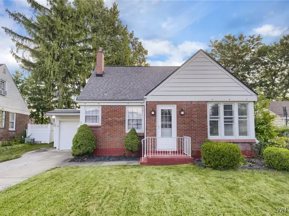 77 Highview Rd, Cheektowaga, NY 14215
