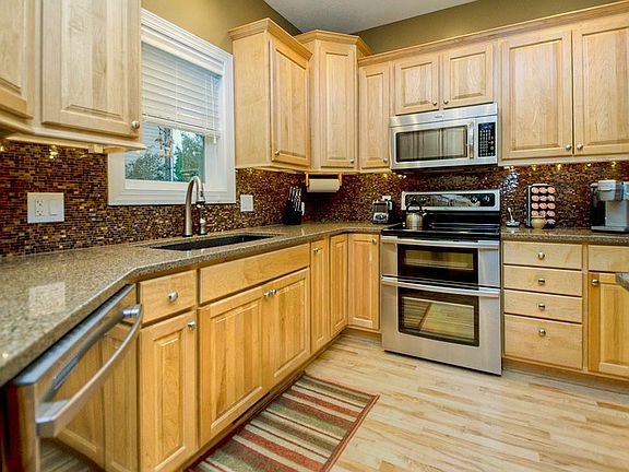 4th image of 5433 NW 78th Ct