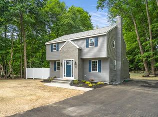 101 Chestnut St, North Reading, MA 01864