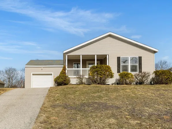 38 Tarah Way, Fremont, NH 03044