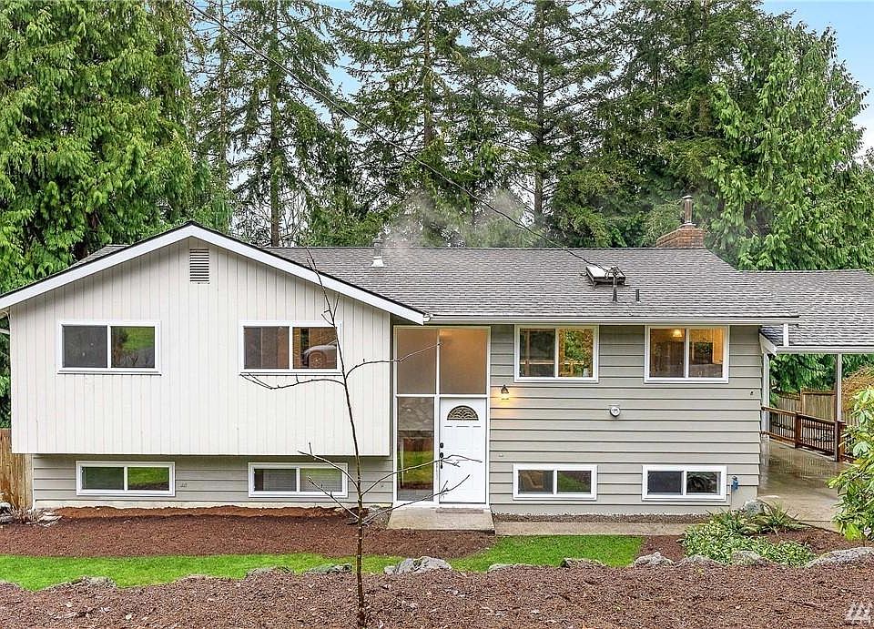 1st image of 10435 NE 109th St