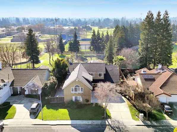 2034 Wrenwood Ave, Clovis, CA 93611