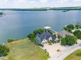 640 Lanai Dr, Runaway Bay, TX 76426