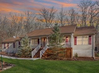 40 Juniper Way, Hawley, PA 18428