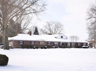640 Austin Dr, Barberton, OH