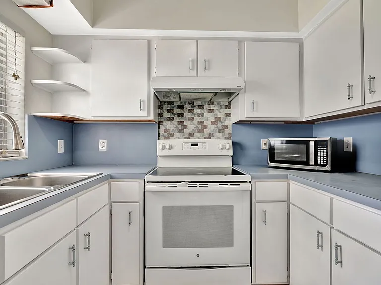 8968 SE Pine Cone Ln — Photo 5