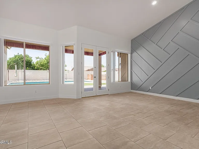 4327 E Sands Dr — Photo 5