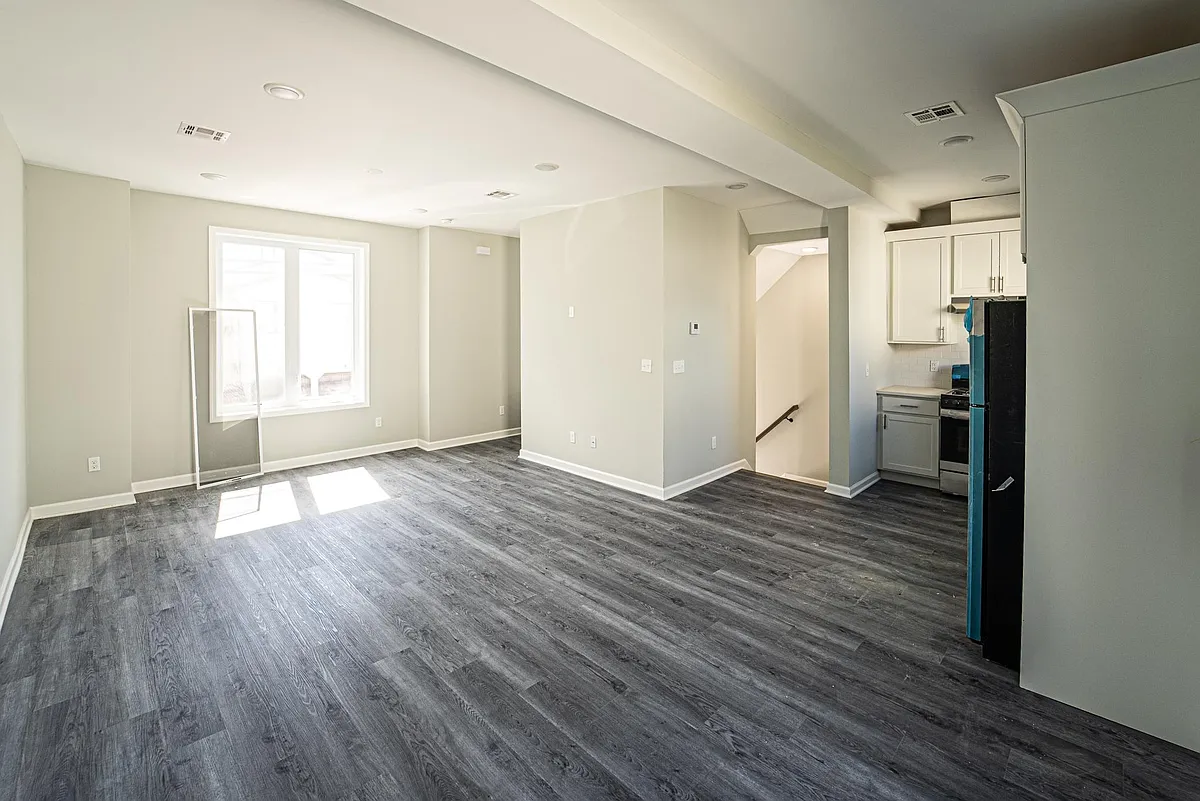 Building Photo - 295 Pershing Ave #1-4