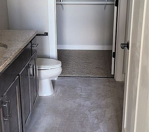 5th image of 124 Rosewood Ave #315