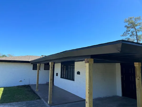 3 Knotty Pine Ln, Orange, TX 77630