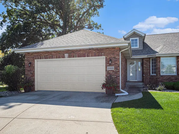 10888 Wachter Ct, Saint John, IN 46373