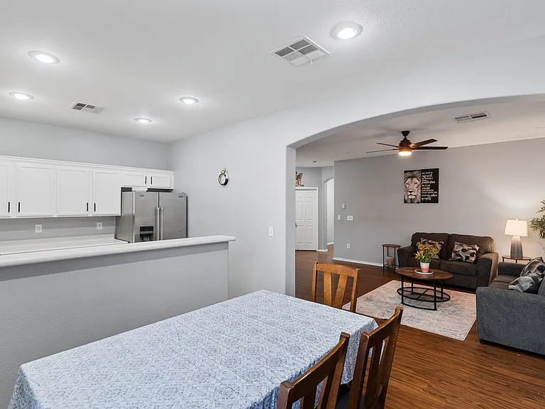1217 Cove Palisades Dr — Photo 8