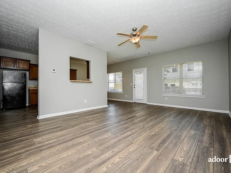 1125 McConaughy Ct — Photo 5