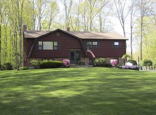 136 Fox Run Dr, Southbury, CT 06488