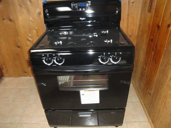 5th image of 425 Sheridan Dr