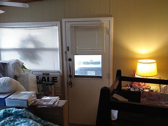 4th image of 4843 Goldfinch Dr