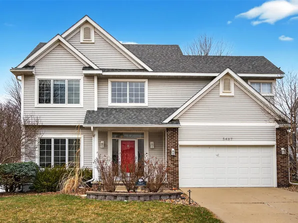 5467 Coachlight Dr, West Des Moines, IA 50266