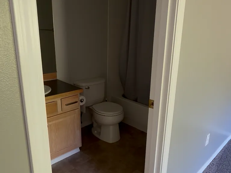 Second bedroom bathroom