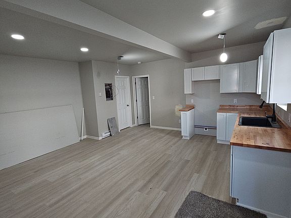 5th image of 1121 Cedar St APT 1
