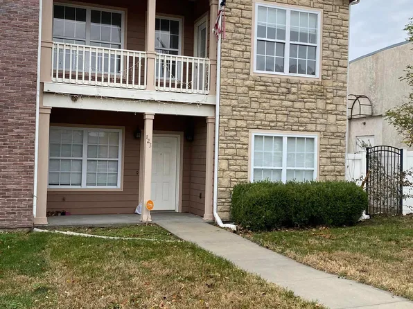 123 E 7th St, Junction City, KS 66441