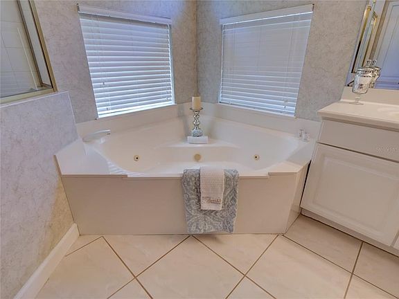 3rd image of 3826 Norbury Ct