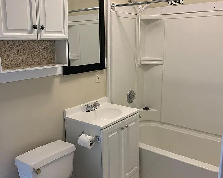 308 Whittier Ave #2 — Photo 8