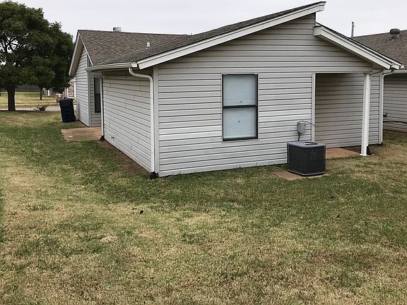 5th image of 2840 SE 89th Ter #A