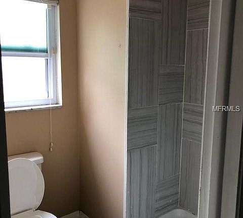 4th image of 160 Coral Dr