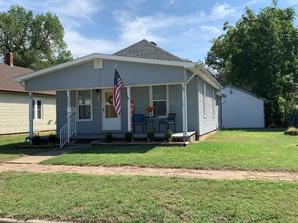 207 Court Ave, Ellsworth, KS 67439