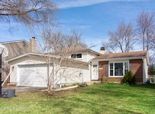 1423 E Lowden Ave, Wheaton, IL 60189