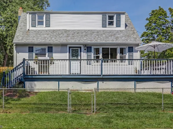 350-52 Frederick St, Plainfield, NJ 07062