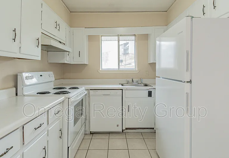 1604 14th Ave E #10 — Photo 6