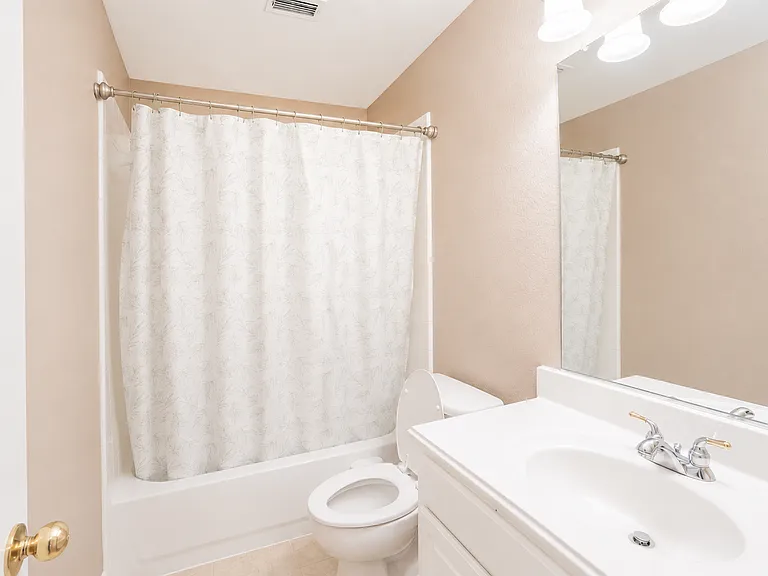 4453 Red Barn Dr — Photo 32
