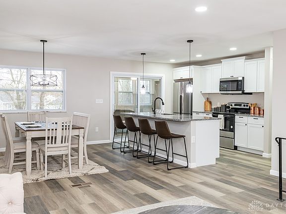 4th image of 3892 Dunn Pl