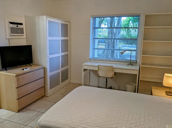 6175 SW 64th Ter #B2, Miami, FL 33143