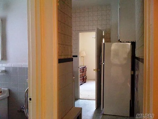 Sold by Douglas Elliman | media 8