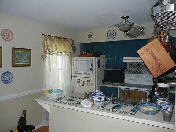 3rd image of 1654 Heritage Hill Dr
