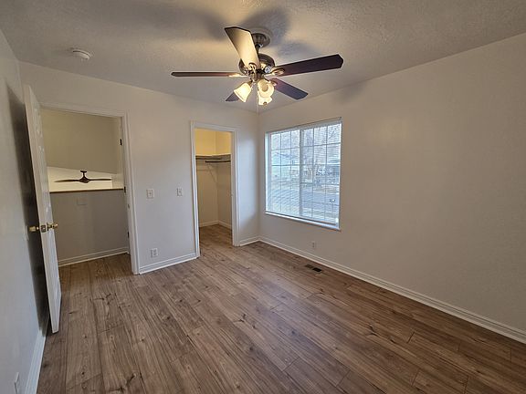 5th image of 1122 Southwest Dr