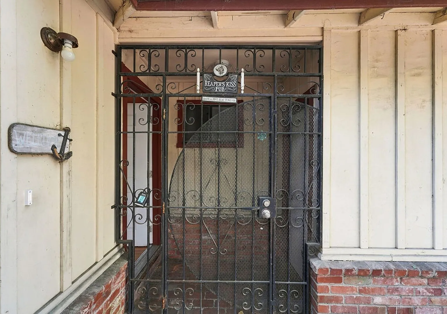 Beautiful 3-Bedroom Mid-Century Ranch in Oakland - Expansive Garden & Modern Updates — Photo 4