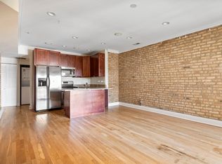 2820 W Arthur Ave APT 3, Chicago, IL 60645