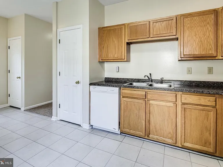 2018 Cooper Point Ct — Photo 14