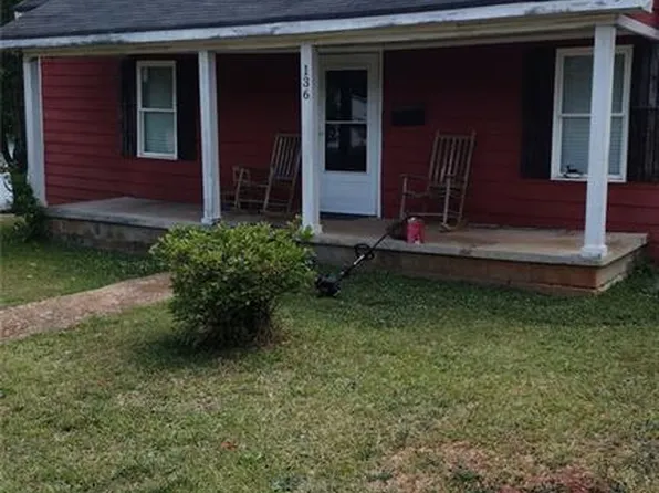 136 Hill St, Commerce, GA 30529