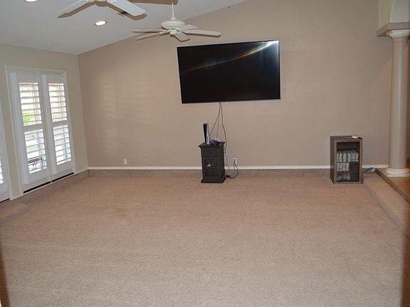 4th image of 3807 W 18th St