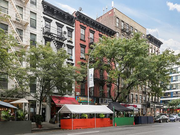 3rd image of 818 10th Ave APT 2D