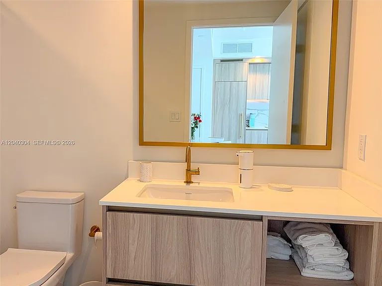 77 SE 5th St #4015 — Photo 25